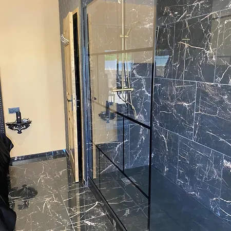 מלון אהבה Desirs D'une Nuit - Loveroom Jacuzzi