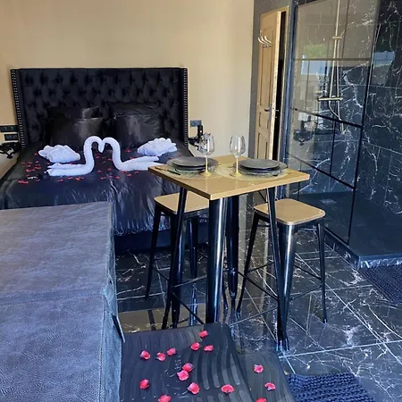 מלון אהבה Desirs D'une Nuit - Loveroom Jacuzzi