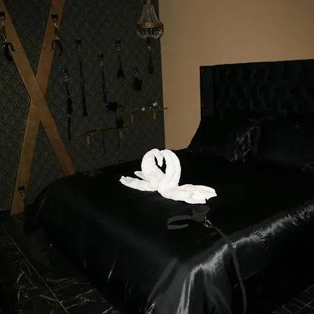 Desirs D'une Nuit - Loveroom Jacuzzi מלון אהבה Cagny (Calvados)