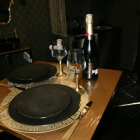 מלון אהבה Desirs D'une Nuit - Loveroom Jacuzzi Cagny (Calvados)