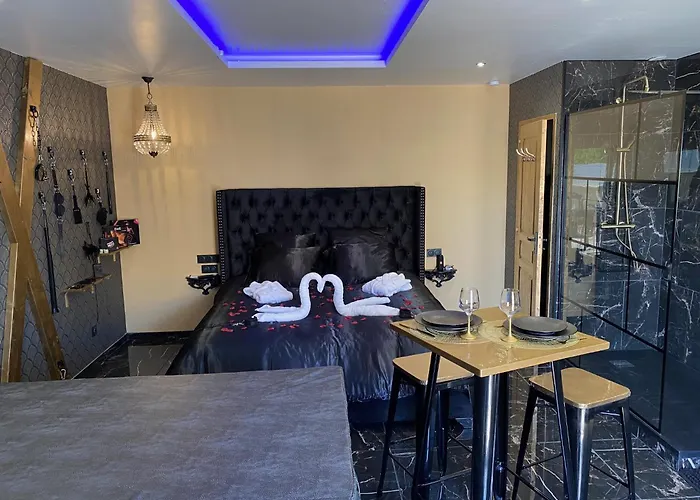 מלון אהבה Desirs D'une Nuit - Loveroom Jacuzzi Cagny (Calvados)