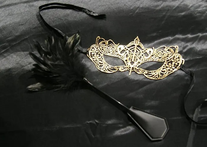 Desirs D'une Nuit - Loveroom Jacuzzi מלון אהבה