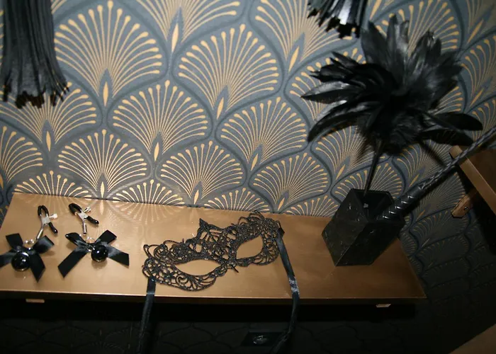 מלון אהבה Desirs D'une Nuit - Loveroom Jacuzzi Cagny (Calvados)