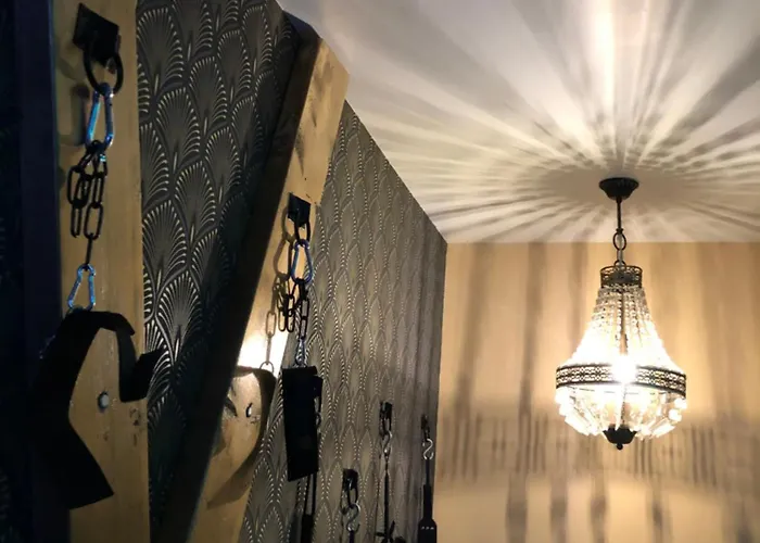 מלון אהבה Desirs D'une Nuit - Loveroom Jacuzzi